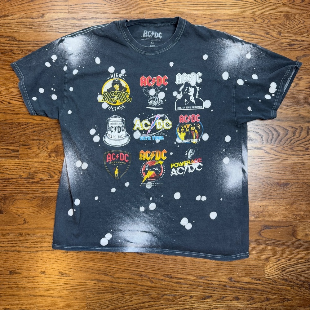 AC/DC 1978 Unisex Repro Tour Song Titles Graphic T-Shirt Indie Black Bleach XL